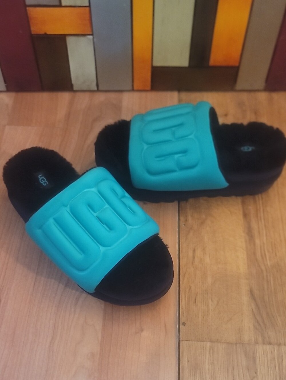 UGG Womens Green Puffy Logo Slide Platform Slippers - Picture 3 of 6